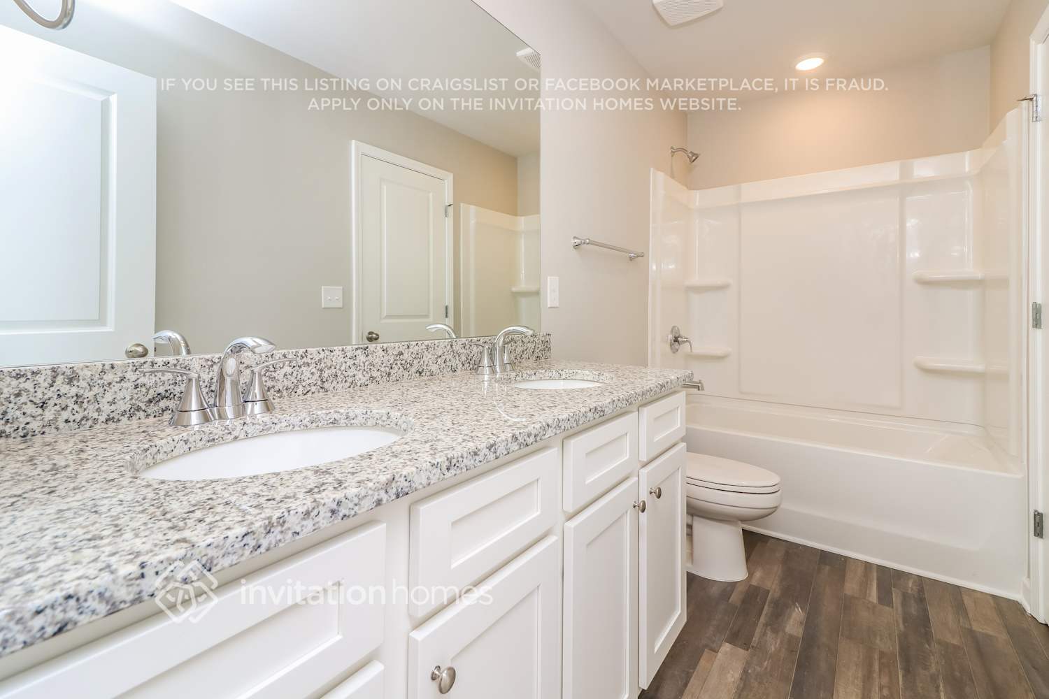 Building Photo - 139 Woodland Manor