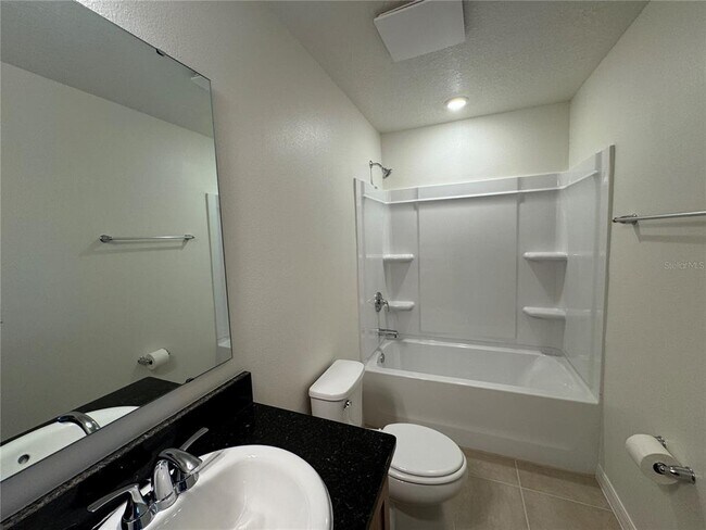 Building Photo - 3820 Elk Blf Rd