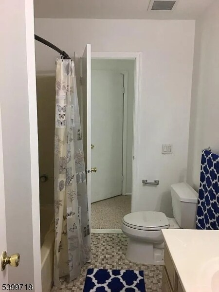 Building Photo - 5 Pheasant Run