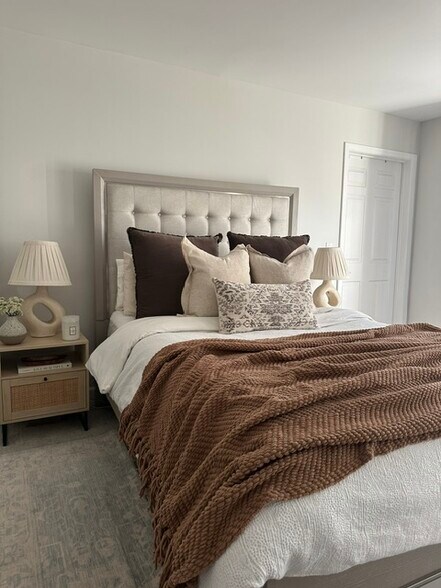 Building Photo - 1817 Selby Ave