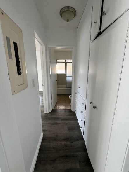 Building Photo - 1417 S Atlantic Blvd