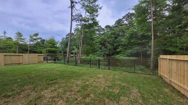 Building Photo - 801 Crystal River