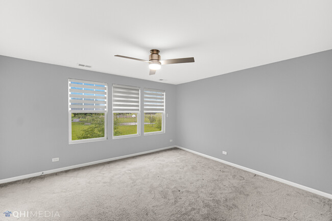 Building Photo - 597 Watercress Dr