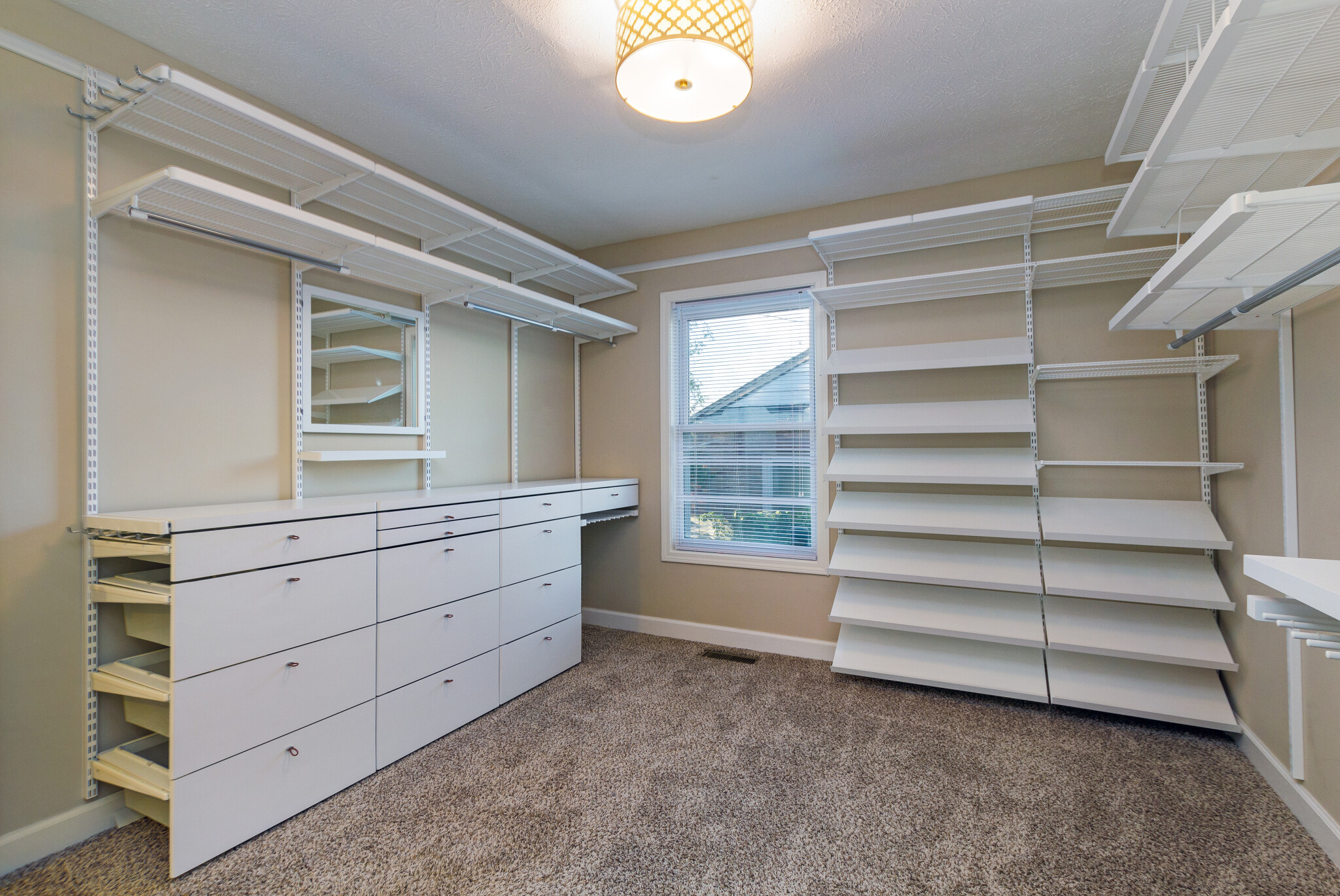 Building Photo - 666 Annex Ave