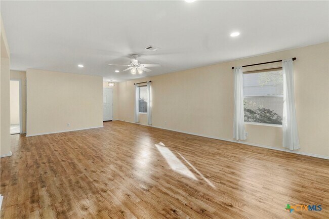 Building Photo - 2051 Dragon Trail