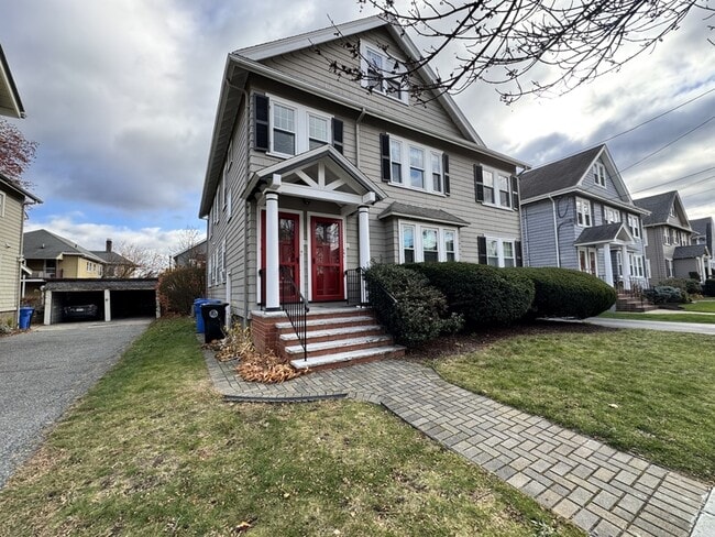 Building Photo - 17 Skahan Rd