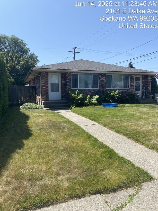 Primary Photo - 2102 E Dalke Ave