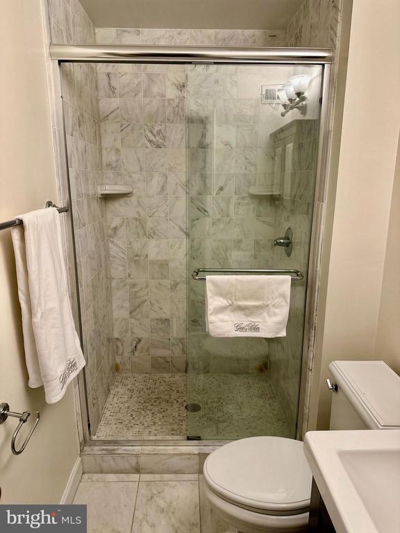 Building Photo - 1741 S Hayes St