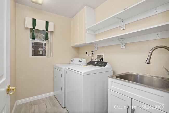 Building Photo - 11610 Aspen View Dr