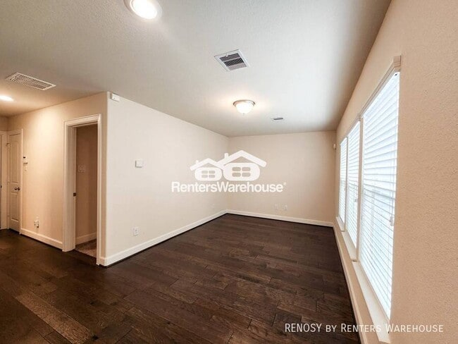 Building Photo - 10717 Madden Oaks Pl