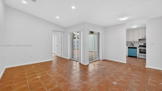 Building Photo - 13773 SW 147th Cir Ln