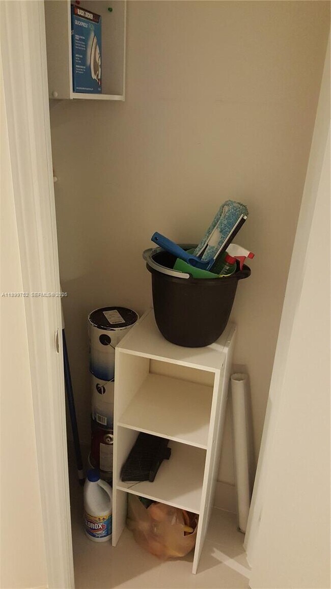 Building Photo - 60 SW 13th St