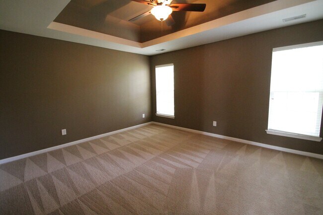 Building Photo - Exclusively Offered by Muse Realty, LLC