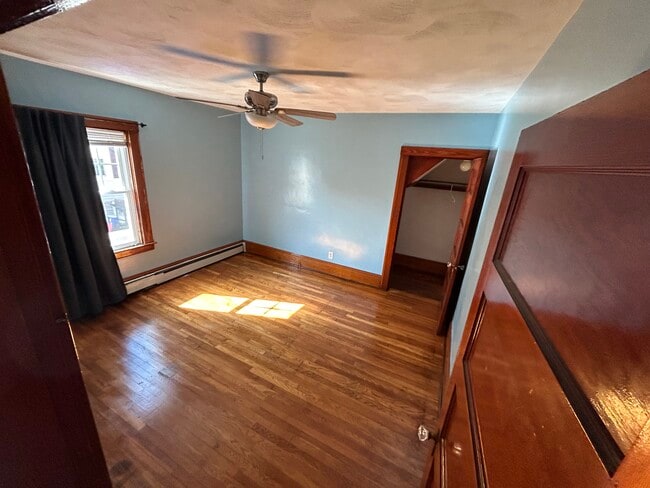 Building Photo - 221 Market St