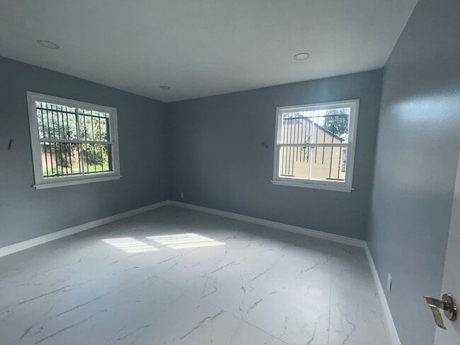 Building Photo - Spacious 3-Bedroom Home for Rent – Westminster