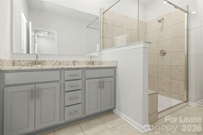 Building Photo - 7113 Brookview Ln