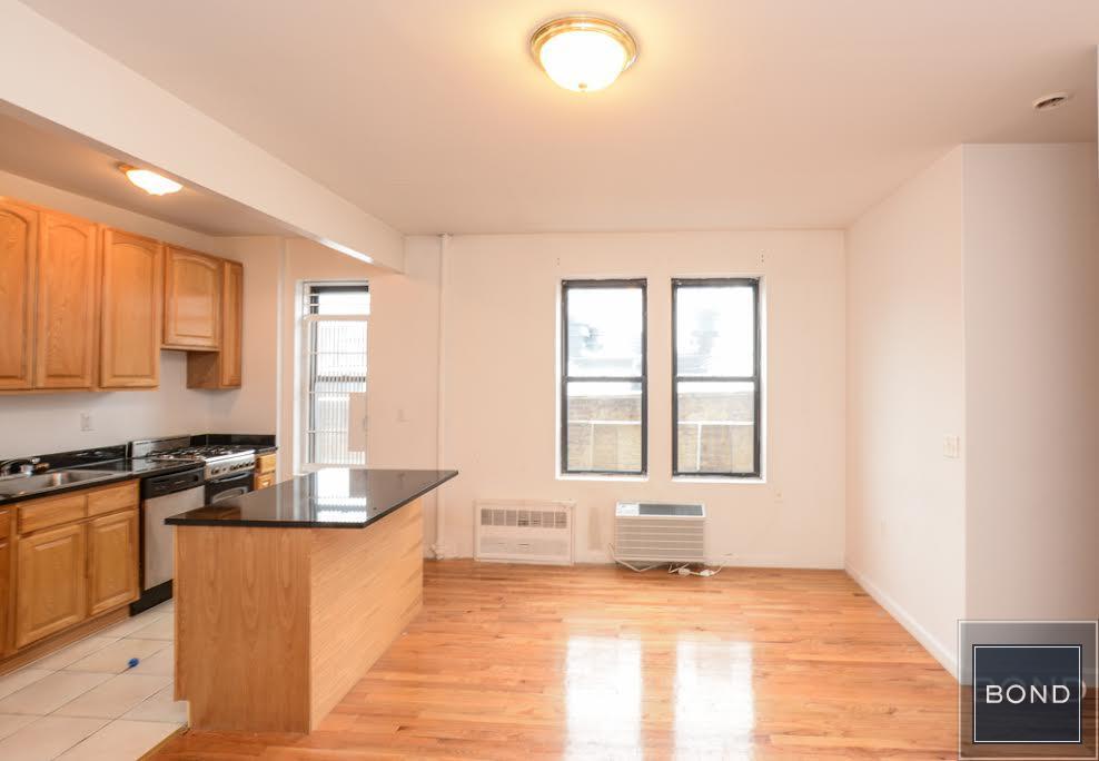 Building Photo - 240 Waverly Pl