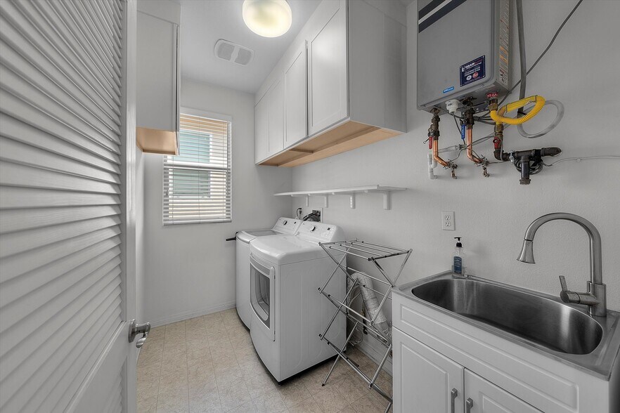 Building Photo - 2598 Denali Ct