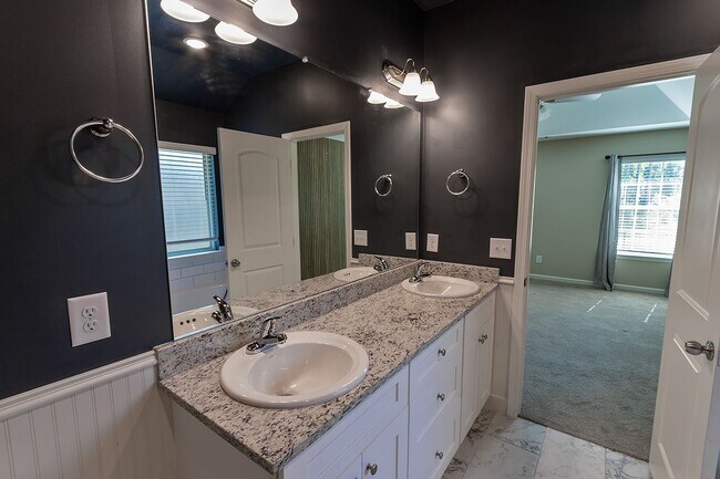 Building Photo - Prattville Rental available now!