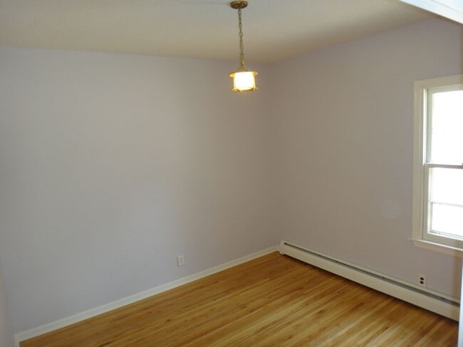 Building Photo - 3br/2ba Linden Hills Charmer - Great Location, Professional Management!