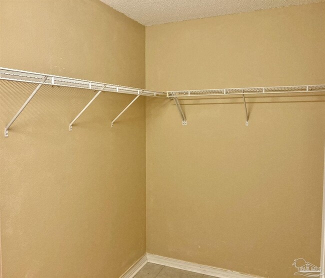 Building Photo - 2470 Trailwood Dr