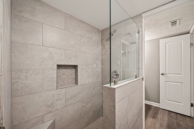 Building Photo - 7600 Emmett F Lowry Expy