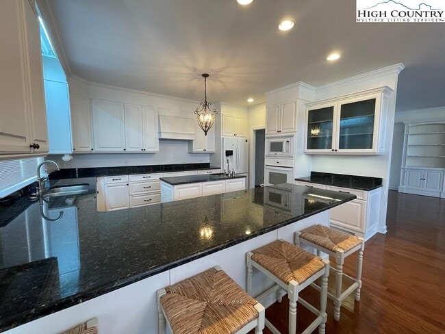 Building Photo - 6287 Idlewild Rd
