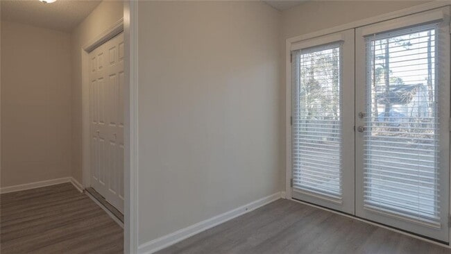 Building Photo - 6218 Creekford Ln