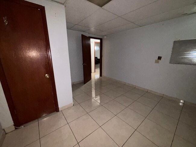 Building Photo - 1417 Matthew Dr