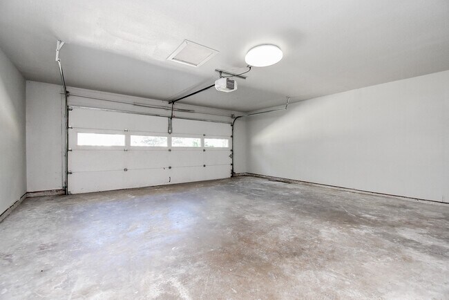 Building Photo - 12435 Shepherds Ridge Dr