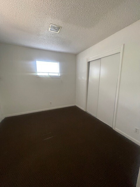 Building Photo - 12249 High Point Cir