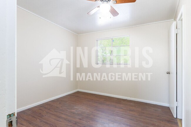 Building Photo - Two Bedroom Home in Casa Grande