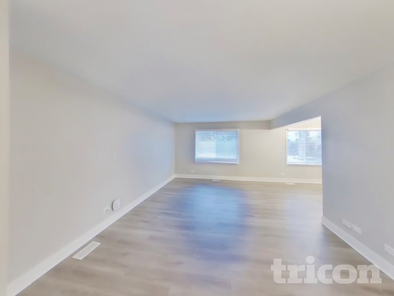 Building Photo - 1665 Trafalgar Ln