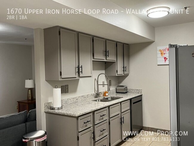 Building Photo - Remodeled  Fully Furnished 2 bedroom Apt i...