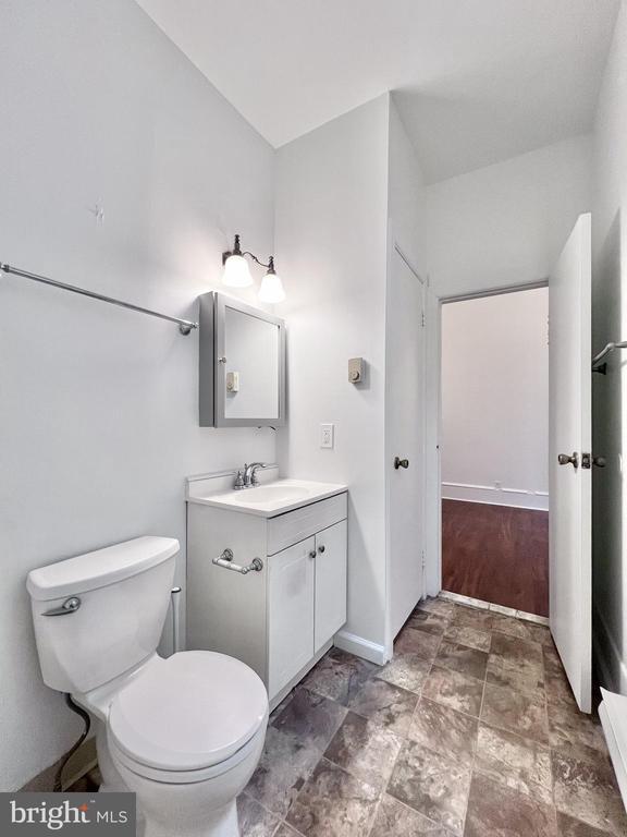 Building Photo - 849 N 5th St