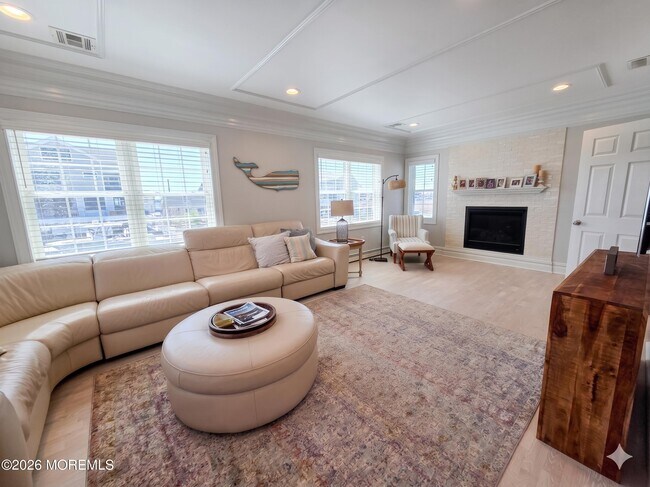 Building Photo - 1825 Boat Point Dr