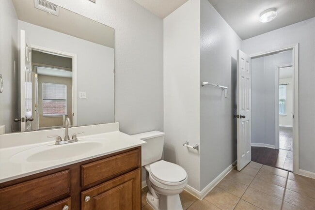 Building Photo - 3813 Bandice Ln