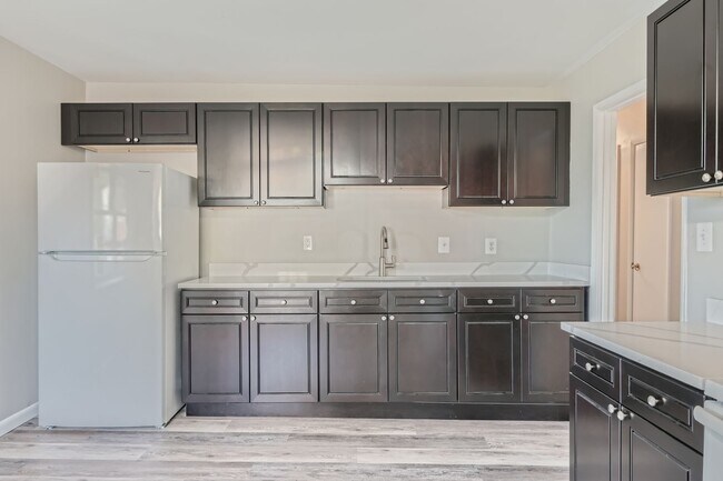 Building Photo - 601 Boxelder Dr