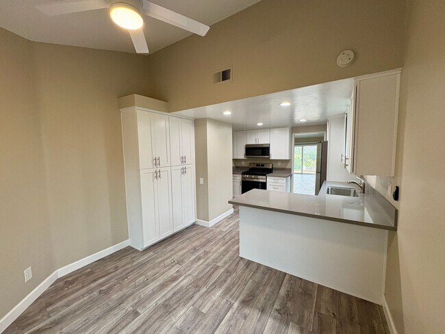 Building Photo - Single Story 3 Bedroom House in Carlsbad