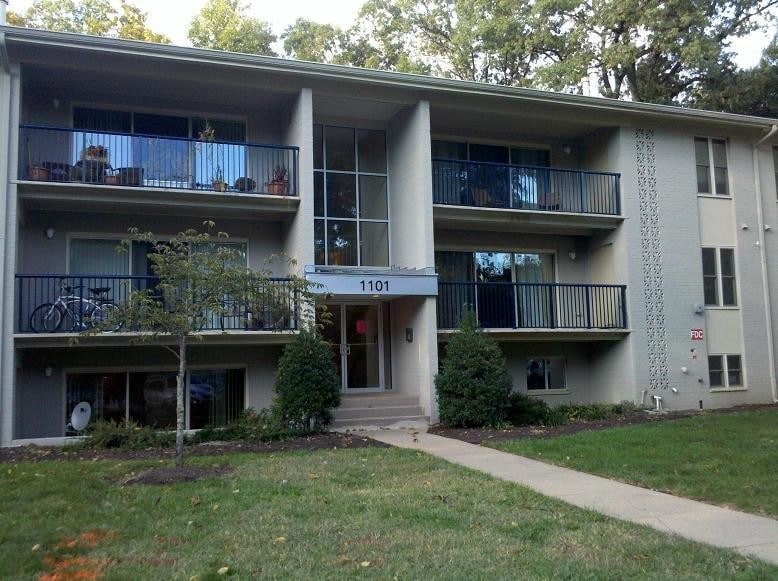 Building Photo - 1101 Primrose Rd