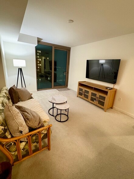 Living Room - 1388 Kapiolani Blvd