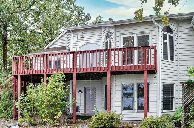 Building Photo - Lake Balboa | Home | Unfurnished