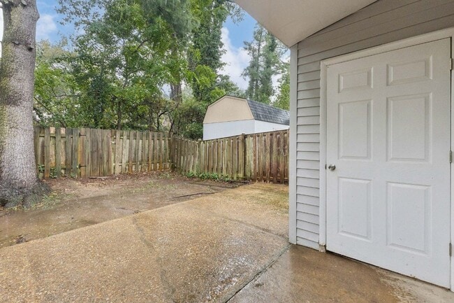 Building Photo - 9520 Mooregate Ct