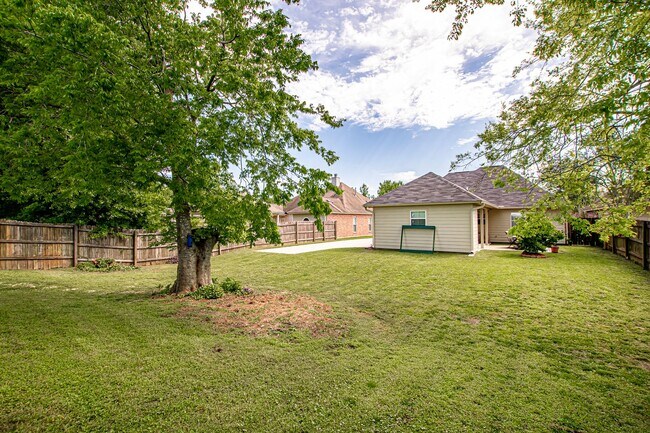 Building Photo - 10580 Springglen Ct