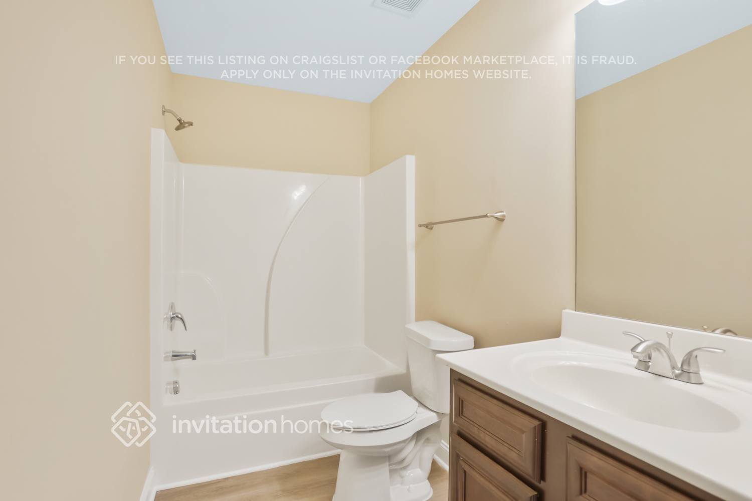 Building Photo - 598 Silver Oak Dr