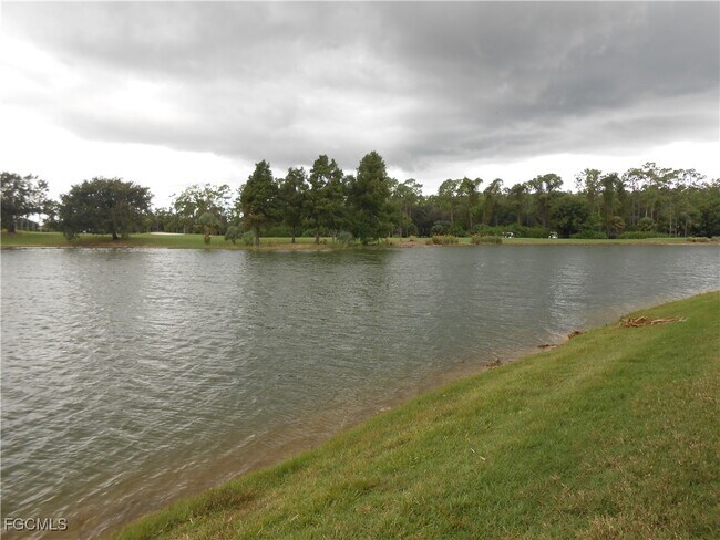 Building Photo - 10720 Ravenna Way