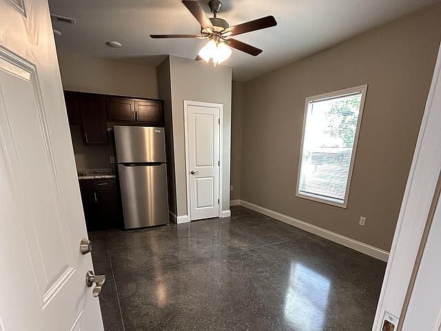 Building Photo - 1125 Old Barren River Rd