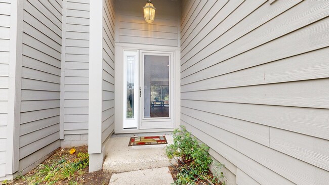 Building Photo - 773 Peninsula Ct