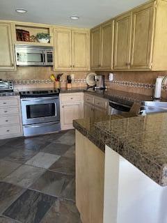 Building Photo - 55523 Oak-Hill