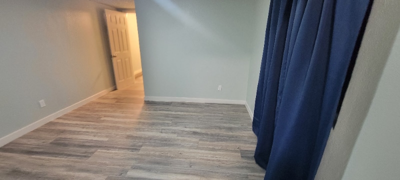 Building Photo - 102 W Basic Rd